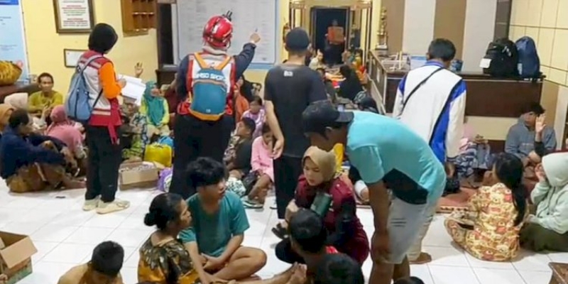 45 Warga Terjebak Longsor di Banjarnegara