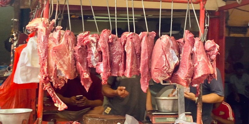 Harga Bapok Awal Bulan: Daging Ayam Rp38.250 per Kg, Minyak Goreng Rp23.200 per Kg