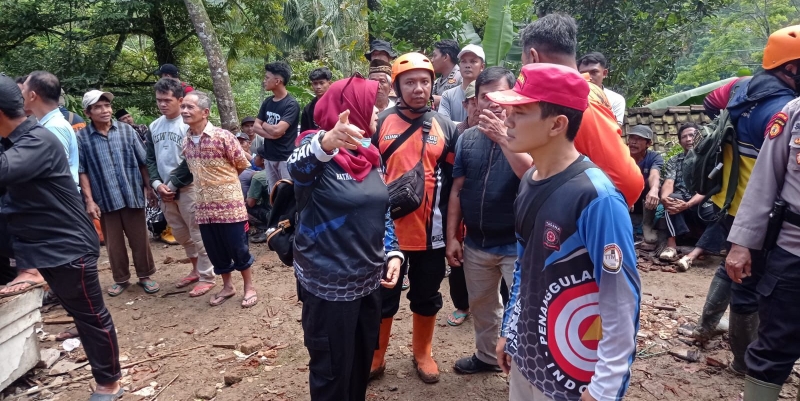 Kemensos Santuni Empat Korban Meninggal Tanah Longsor di Trenggalek