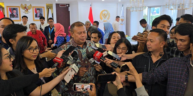 DPR Persilakan Masyarakat Ajukan JR Jika Tidak Setuju UU KUHAP