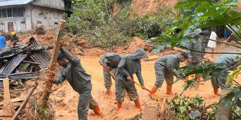 1.030 Personel Polri Diterjunkan Tangani Bencana Sumut