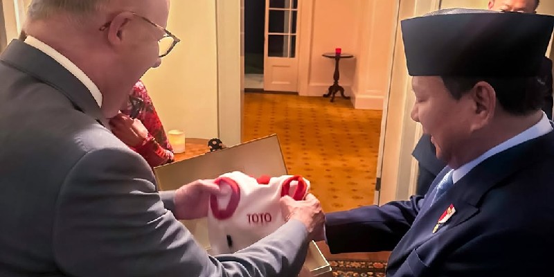 Ini Hadiah Balasan Prabowo untuk Toto Anjing Kesayangan Albanese