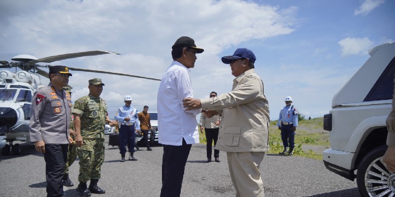 Momen Presiden Prabowo Naik Maung Bareng Sri Sultan Hamengkubuwono X