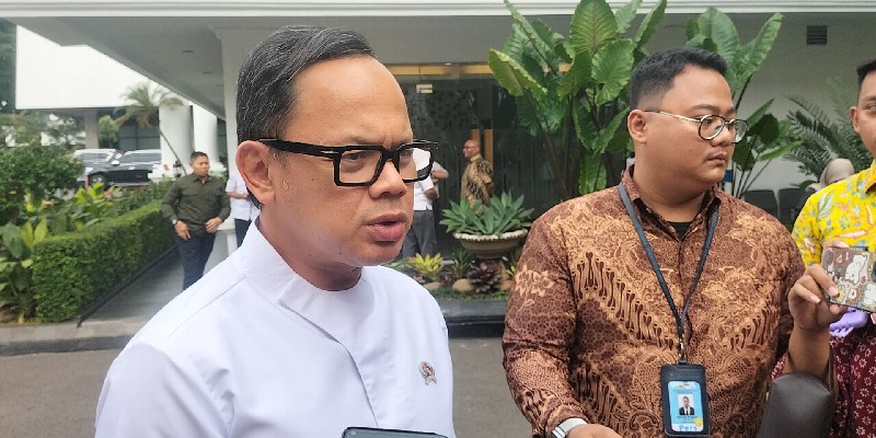 Kemendagri Fokus Pulihkan Akses Jalan dan Komunikasi di Wilayah Banjir Sumatera