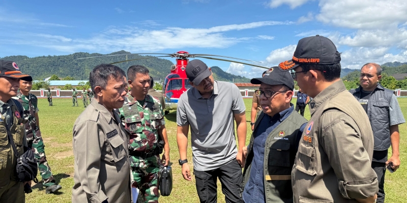 BNPB Kerahkan Helikopter untuk Percepat Perbaikan Listrik di Tapanuli Tengah