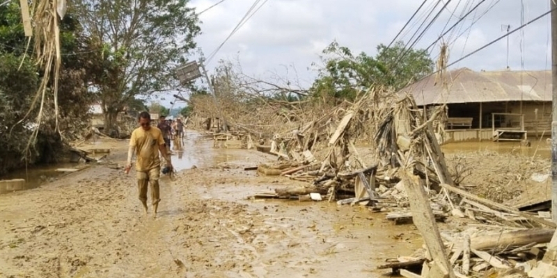 Alarm-Alam dan Kekacauan Sistemik