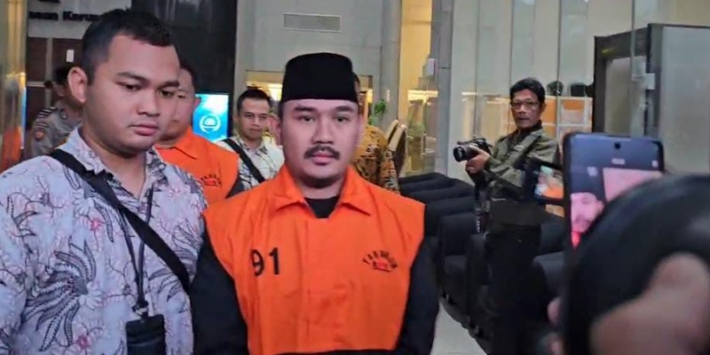 Usai Rumah Bupati Bekasi Ade Kuswara, KPK Geledah Rumah Tersangka Sarjan