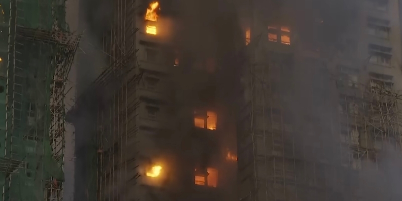 Kebakaran Apartemen Hong Kong: 108 WNI Selamat, 22 Orang Hilang