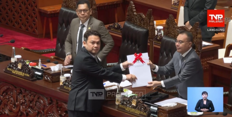 DPR Sahkan RUU Penyesuaian Pidana jadi Undang-undang