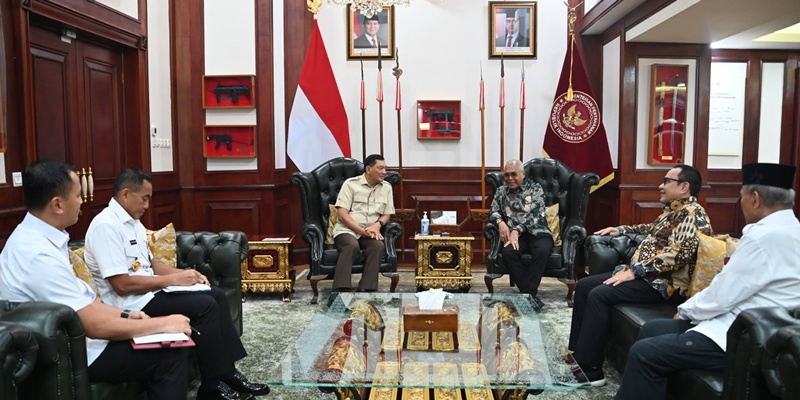 Menhan Terima Audiensi PWI