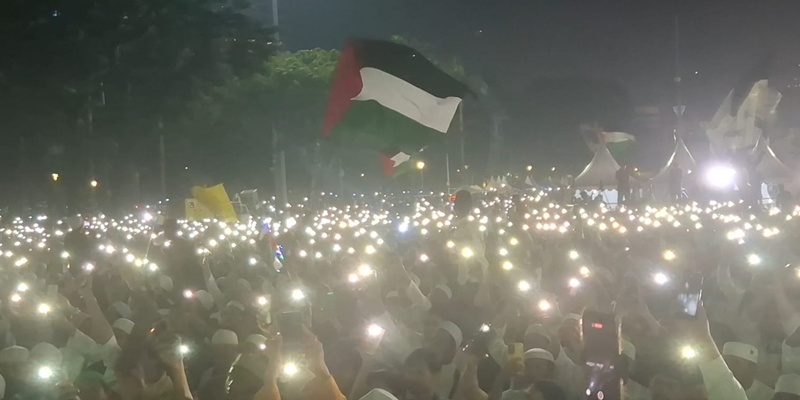 Reuni 212 dan Bendera Palestina