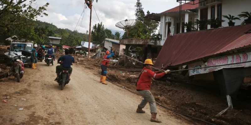 Sistem Kelistrikan Sumbar Pulih 100% Pascabencana