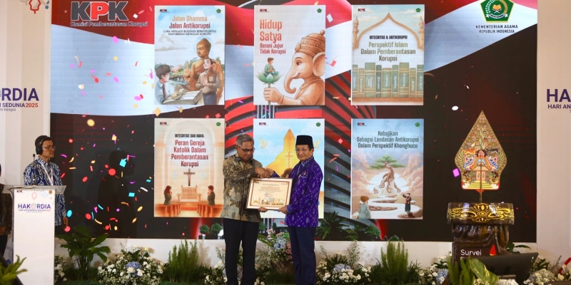 Kemenag Boyong Dua Penghargaan dari KPK di Hakordia 2025