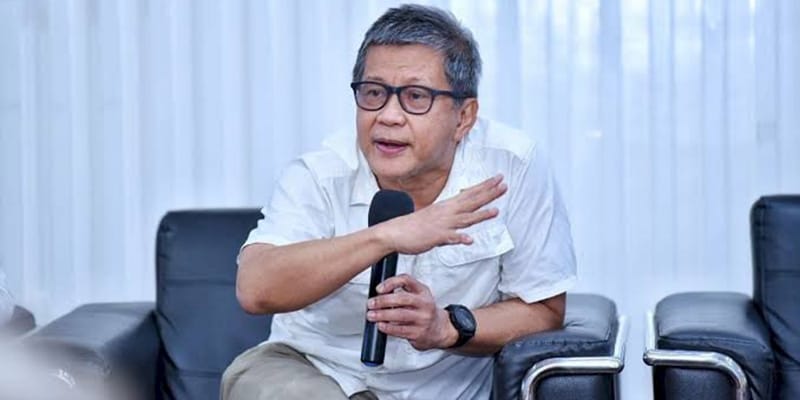 Rocky Gerung: Sumbangan Ferry Irwandi Paradoks bagi Pemerintah