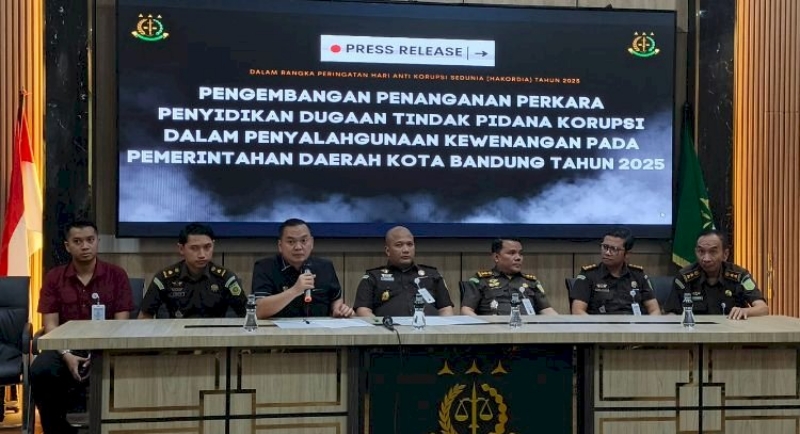 Wakil Wali Kota Bandung Erwin Resmi Tersangka