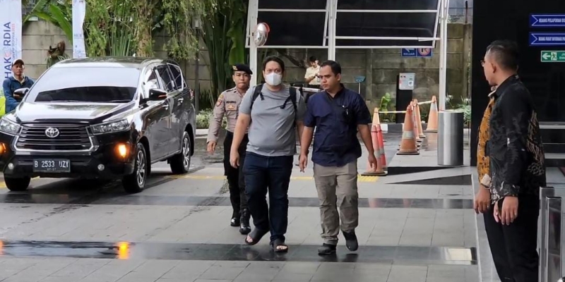 OTT Oknum Jaksa Mengungkap Paradigma Hukum Sapu Kotor