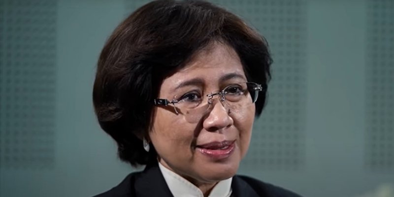 Ova Emilia Bisa Dikenal sebagai Rektornya Ijazah Jokowi