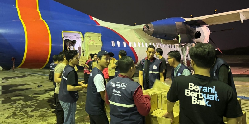Bantuan Ferry Irwandi Dkk Diterbangkan Polri dari Lanud Baharkam