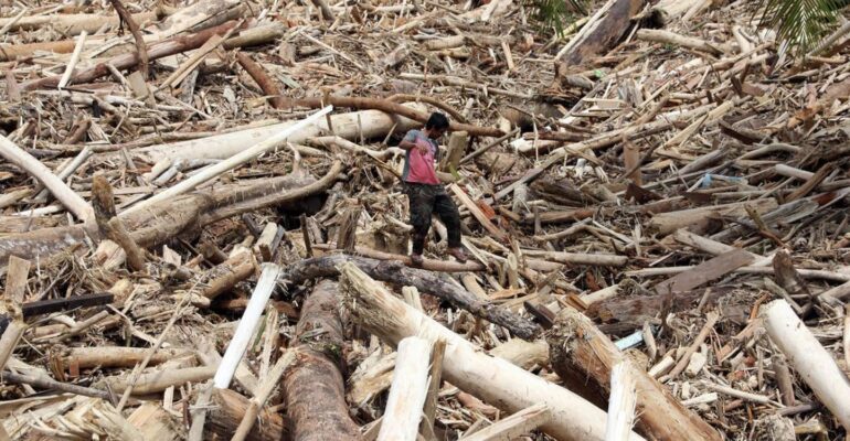Audit Izin Perusahaan Diduga Penyebab Banjir!