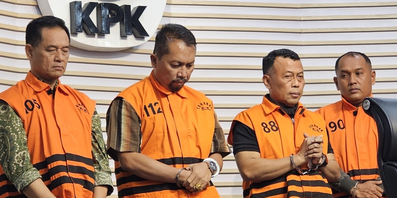 KPK: Belasan Kepala Bidang Ponorogo Diinterogasi di Polres Madiun