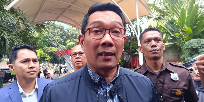 Ridwan Kamil Akui Kasih Uang ke Lisa Mariana Hingga Beli Mobil Mewah