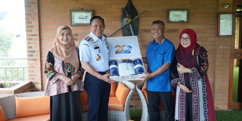 Laksdya Irvansyah Sambangi Kepala Bakamla dari Masa ke Masa