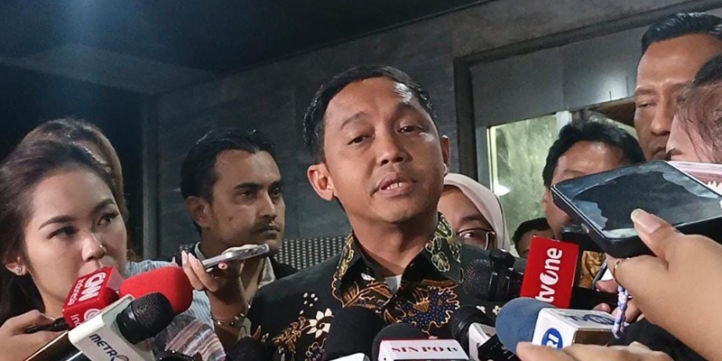 Raja Juli Anggap Santai Desakan Mundur: Kekuasaan Milik Allah