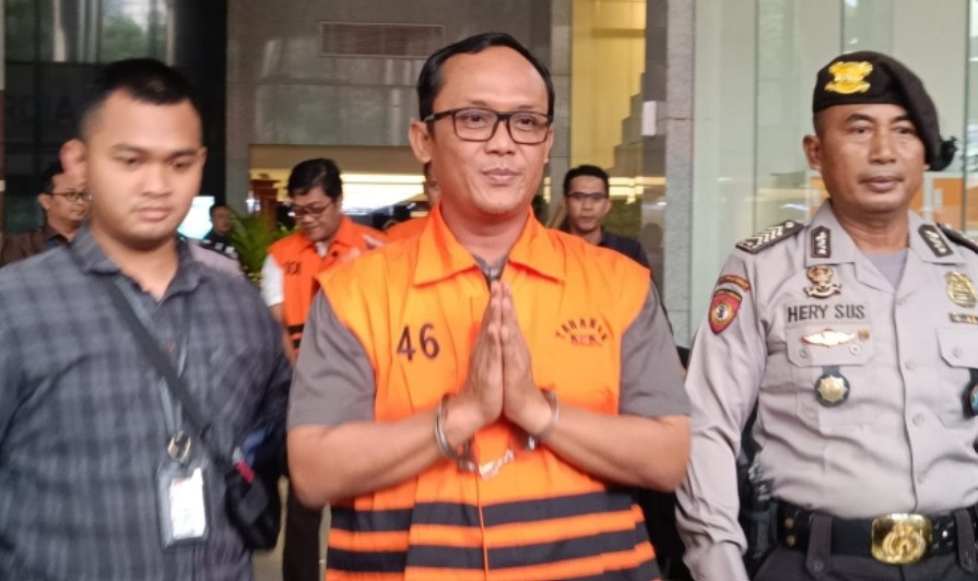 Ketika Jabatan Menjadi Instrumen Pengembalian Modal