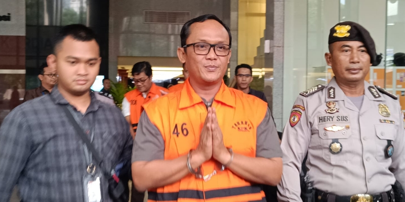 Pejabat Pemkab Lamteng Diperiksa Buntut Suap Bupati Ardito