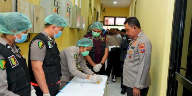 Kapolda jadi Polisi Sumut Pertama yang Jalani Tes Urine Serentak