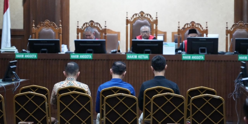 Pledoi Riva Siahaan Pertanyakan Dasar Perhitungan Kerugian Negara