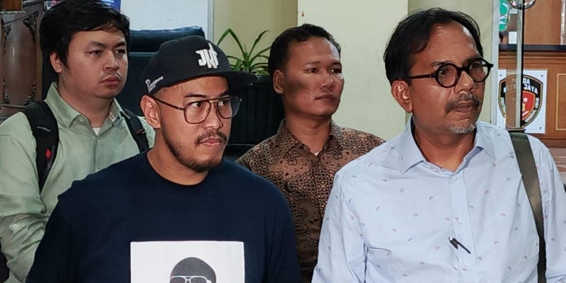 Pandji Pragiwaksono dan Polisi Penyidik Nobar Potongan Video Mens Rea