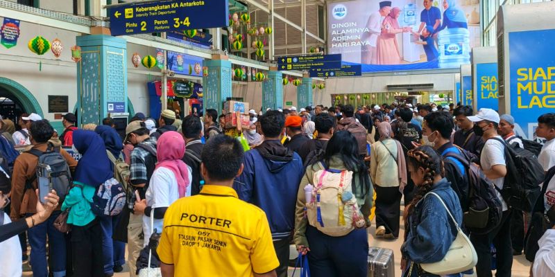 Arus Balik Lebaran 2026 Dorong Rekor Baru Penumpang Kereta Api