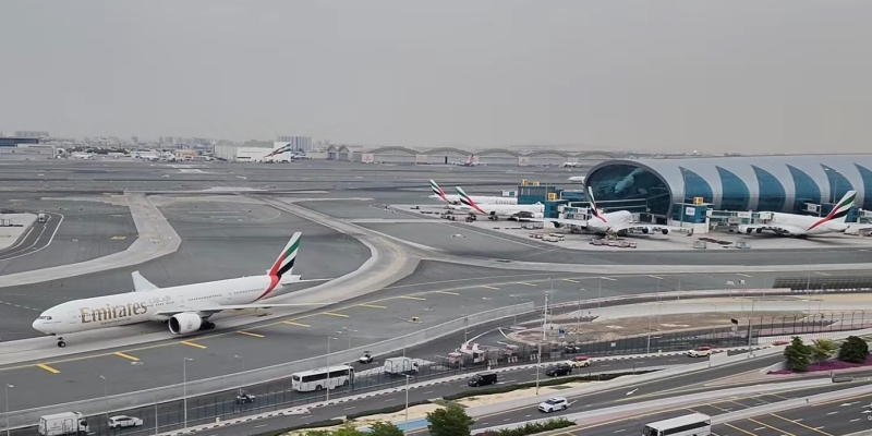 Penerbangan Lumpuh, Saham Maskapai Global Jeblok