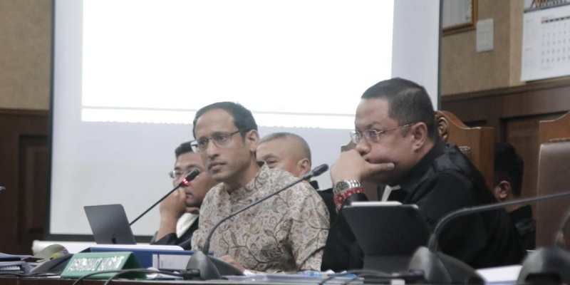 Nadiem Bantah Mengarahkan Penggunaan Chromebook