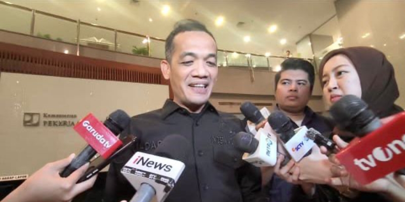 Kejati DKI Angkut 2 Koper Usai 6 Jam Geledah Kemen PU