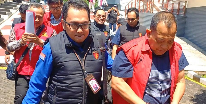 Inilah Profil Aris Mukiyono yang Doyan Pungli