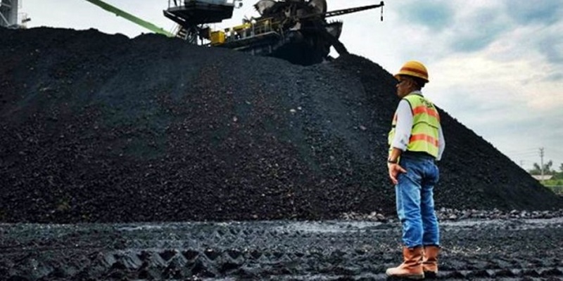 Industri Tambang Hadapi Risiko Geopolitik dan Pemangkasan Produksi