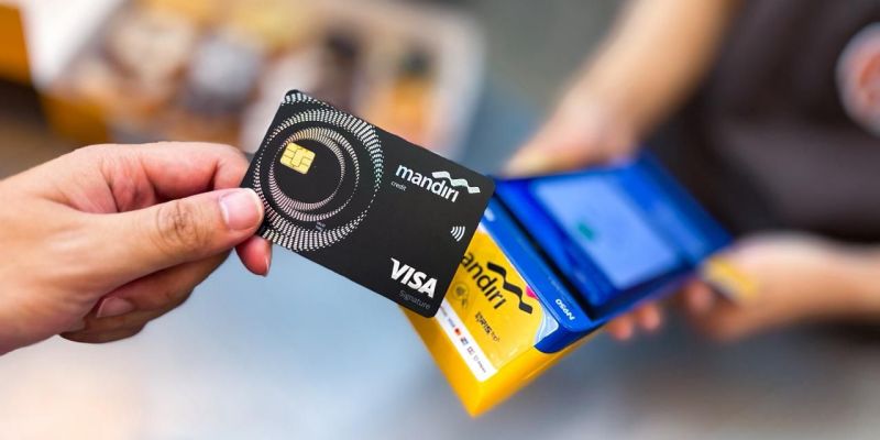 Belanja Ramadan-Lebaran Menguat, Mandiri Kartu Kredit Tumbuh 24,3%