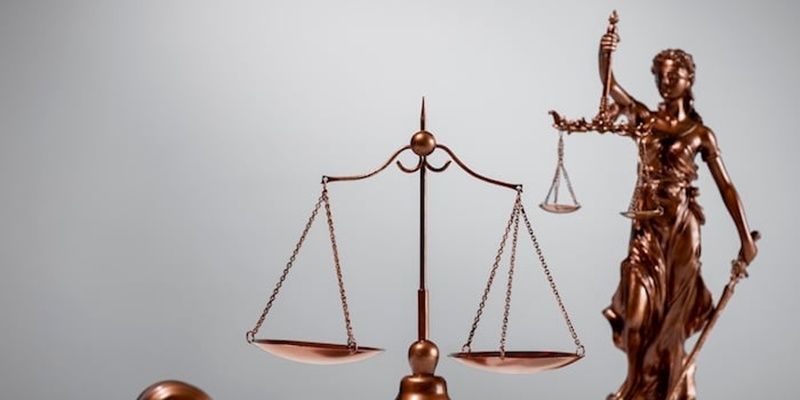 Talenta Berani, Pagar Hukum Kokoh