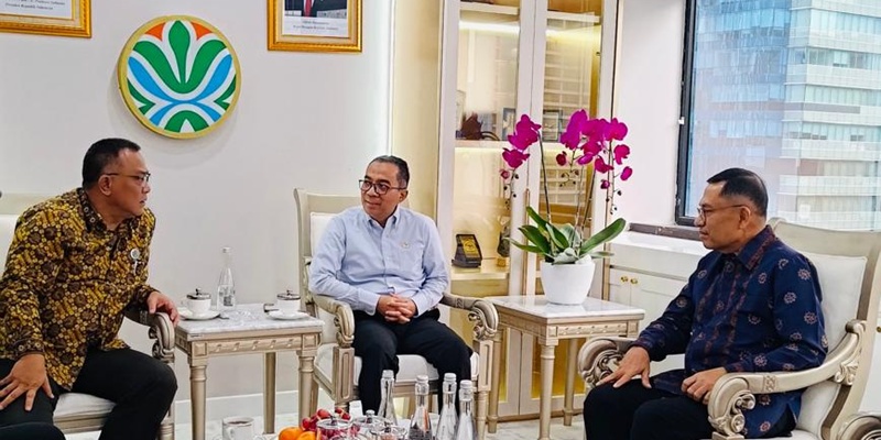 Dunia Industri Berharap Banyak ke Jumhur Hidayat