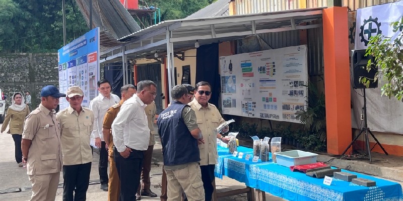 Jumhur dan Hanif Dampingi Prabowo Tinjau Pengolahan Sampah Modern di Banyumas