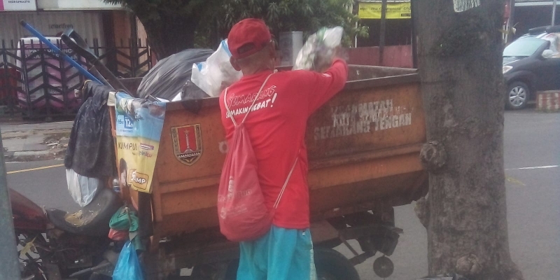 Retribusi Sampah di Semarang Kini Non Tunai