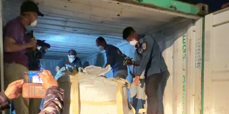PT PMM Keberatan 15 Kontainer Mineral Ekspor Dibongkar Aparat