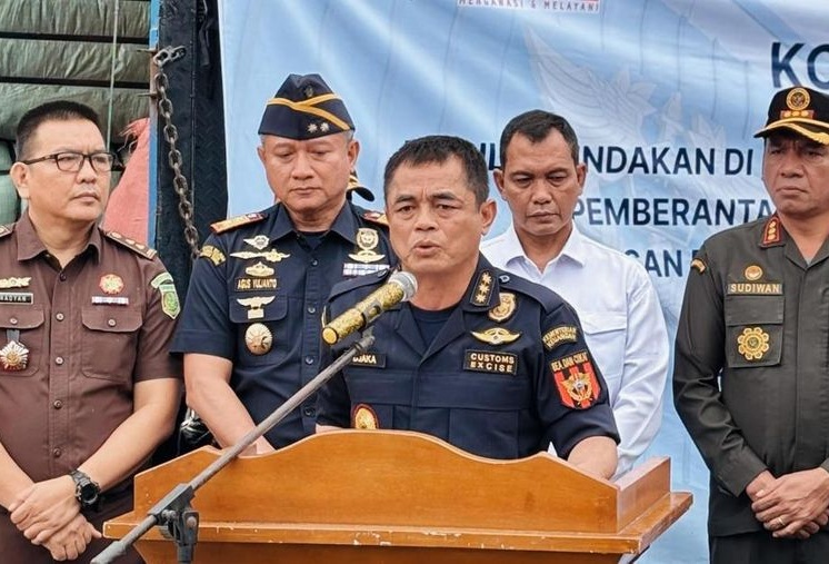 Pengacara Blueray Cargo Ragu Amplop Suap Kode 1 Diterima Dirjen Bea Cukai