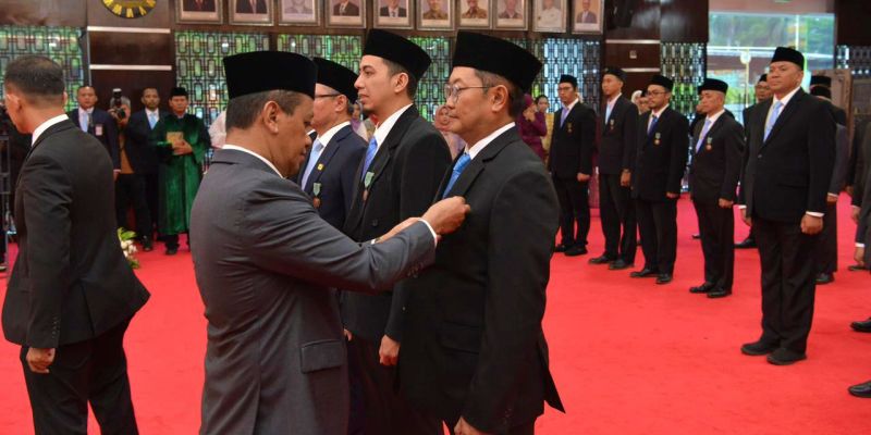 Jejak Bakti untuk Negeri, 8 Insan PLN Terima Tanda Kehormatan dari Presiden