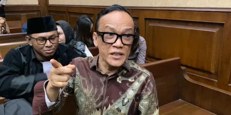 Noel Stres Dituntut Lima Tahun