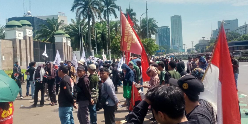 Buruh Merapat ke DPR