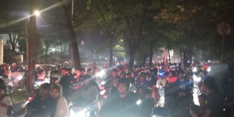 Bobotoh Penuhi Jalanan Kota Bandung, Otw Hattrick Juara!