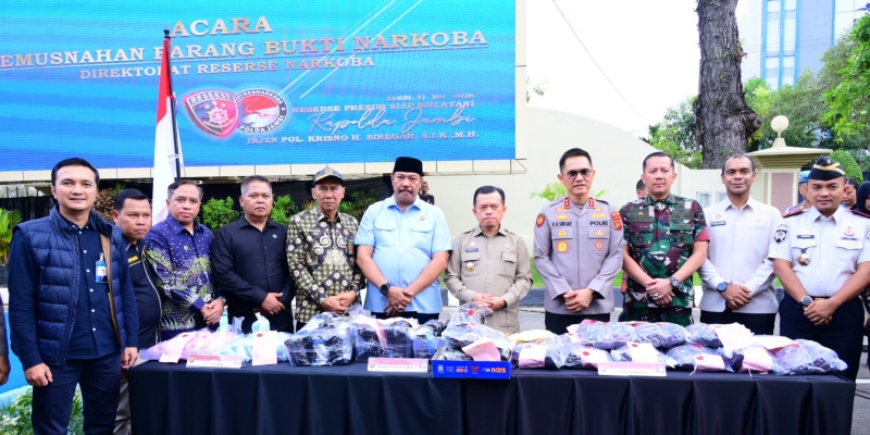 Polda Jambi Musnahkan 20 Kg Sabu dan Puluhan Ribu Ekstasi